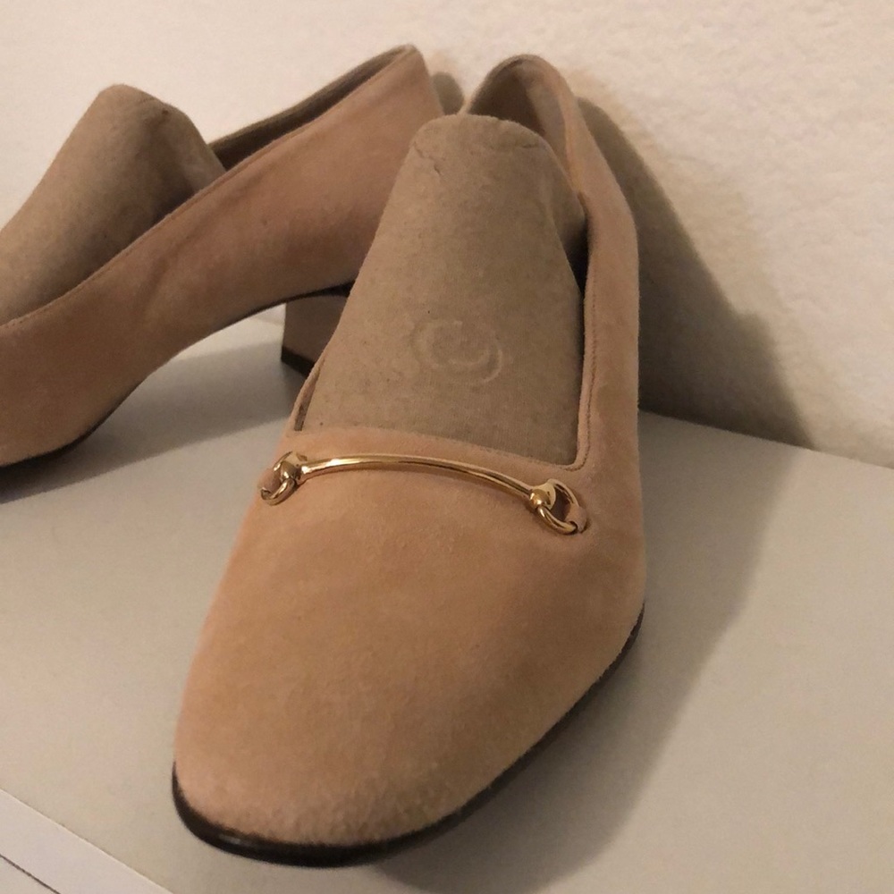 (NWOT) Gucci Vintage Suede Horse Bit Taupe Pink Mid-Heel Pointed Heels | 38C - Picture 5 of 16